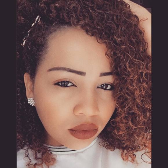 Meet your Posher, Alejandra - Picture 1 of 1